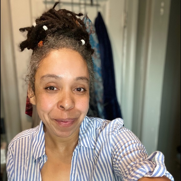 Meet your Posher, Erin - Picture 3 of 3